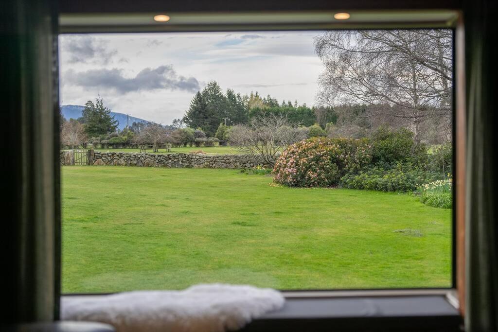 Te Anau Cottage Екстер'єр фото